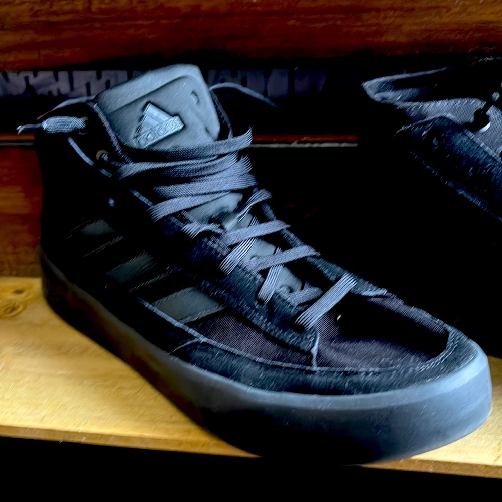 Men’s high tops Adidas